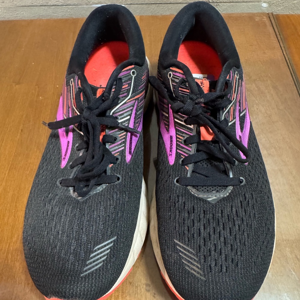 Women's Black and Pink Brooks Running Athletic Shoes